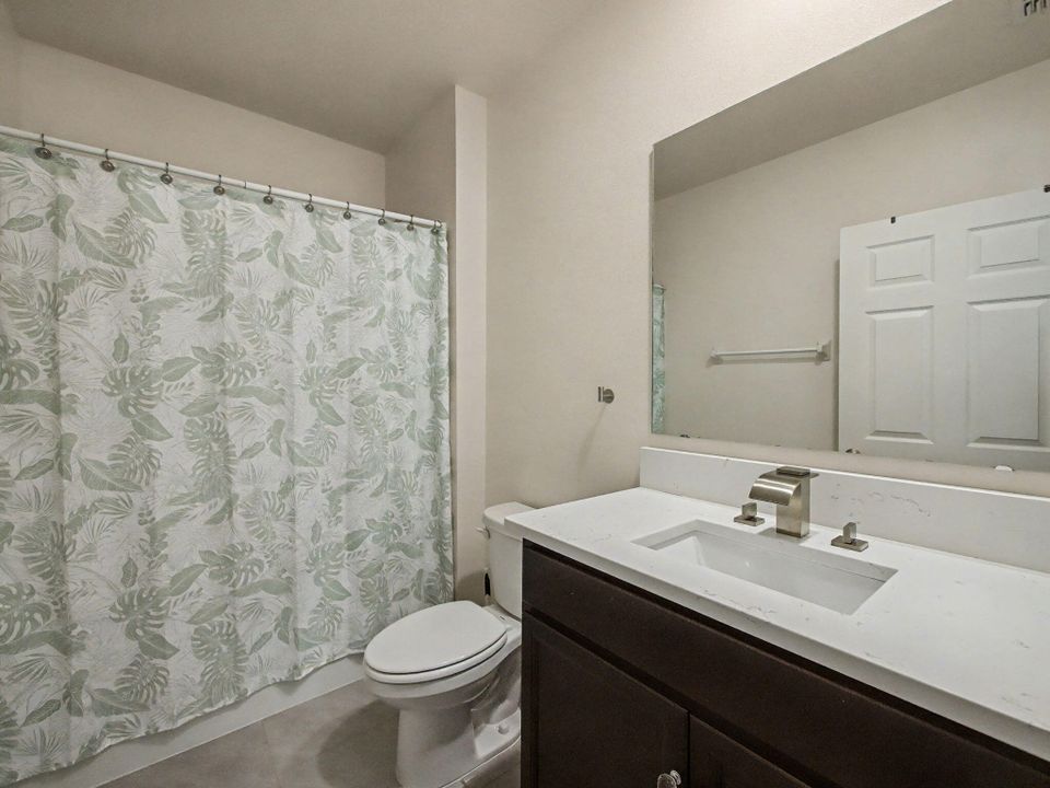 На продажу: $445,000 (4 спален, 2 ванн, 1827 Квадратных фут)