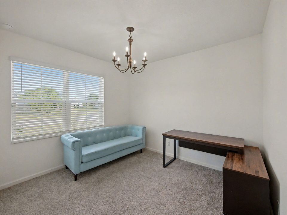 На продажу: $445,000 (4 спален, 2 ванн, 1827 Квадратных фут)