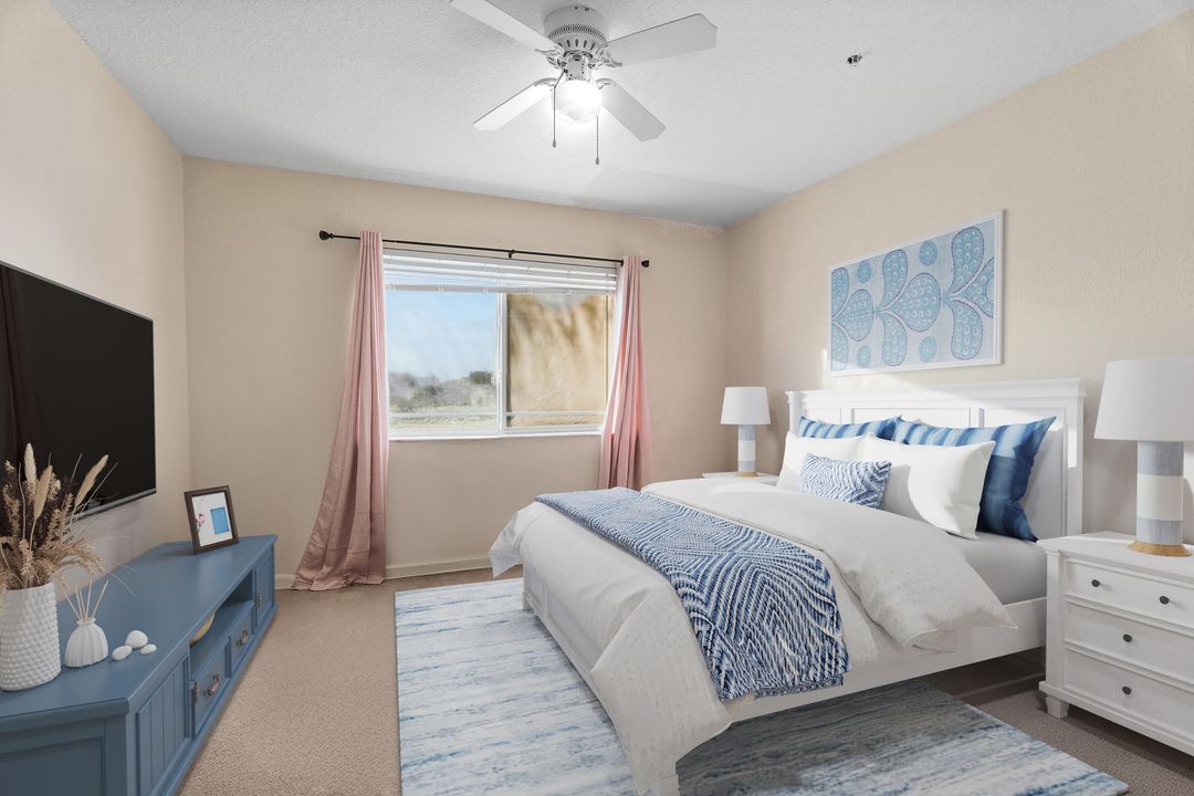 For Sale: $199,000 (2 beds, 2 baths, 1033 Square Feet)