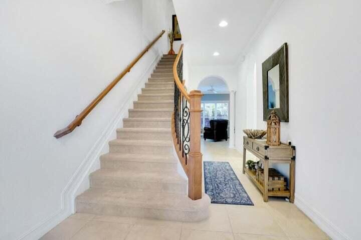 En Renta: $8,000 (3 camas, 2 baños, 1947 Pies cuadrados)