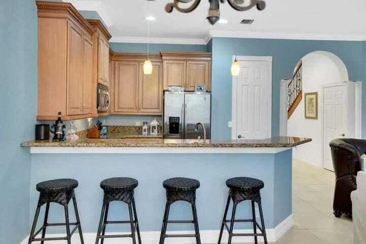 En Renta: $8,000 (3 camas, 2 baños, 1947 Pies cuadrados)