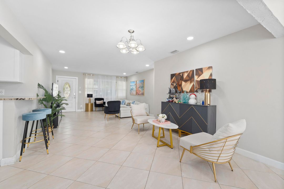 В аренду: $4,500 (3 спален, 2 ванн, 1594 Квадратных фут)