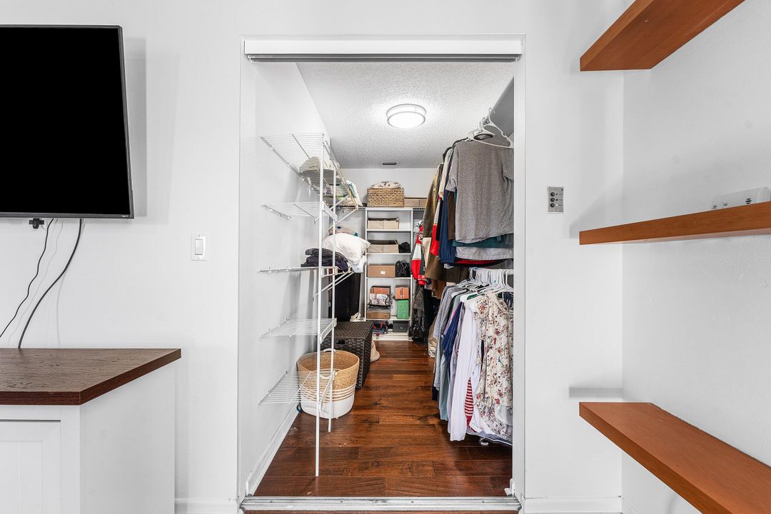 For Sale: $649,900 (3 beds, 2 baths, 1625 Square Feet)