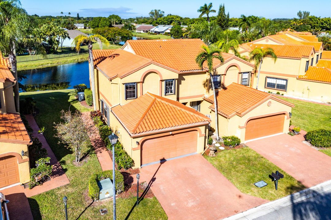 For Sale: $649,900 (3 beds, 2 baths, 1625 Square Feet)