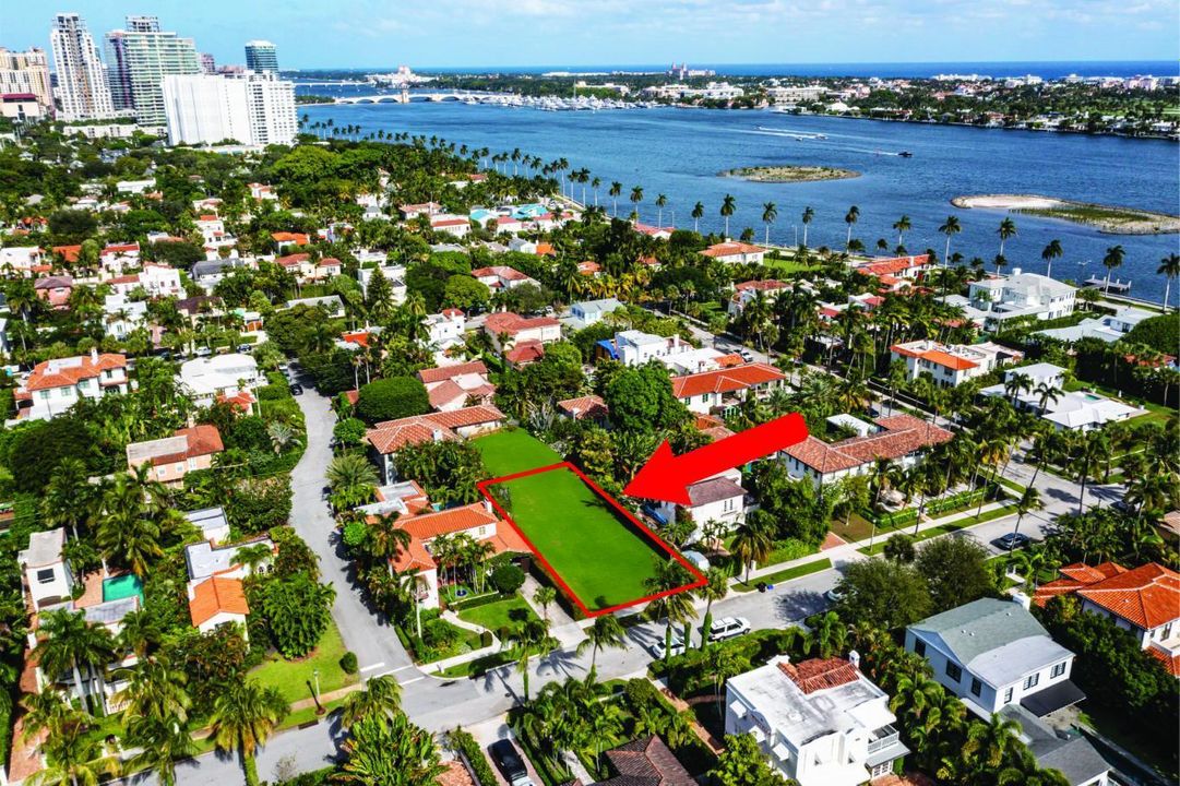 На продажу: $2,900,000 (4 спален, 2 ванн, 2645 Квадратных фут)