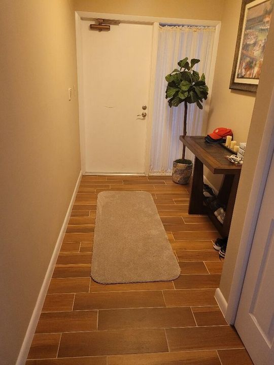 For Rent: $1,950 (2 beds, 2 baths, 1417 Square Feet)