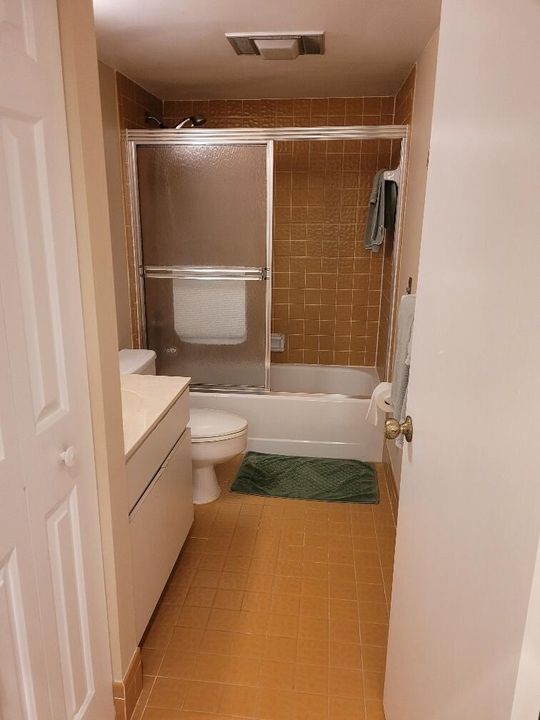 For Rent: $1,950 (2 beds, 2 baths, 1417 Square Feet)