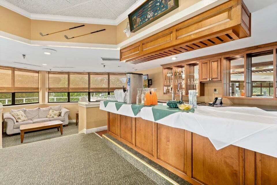 For Rent: $1,950 (2 beds, 2 baths, 1417 Square Feet)