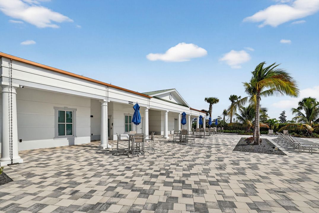 En Venta: $446,000 (4 camas, 2 baños, 1828 Pies cuadrados)