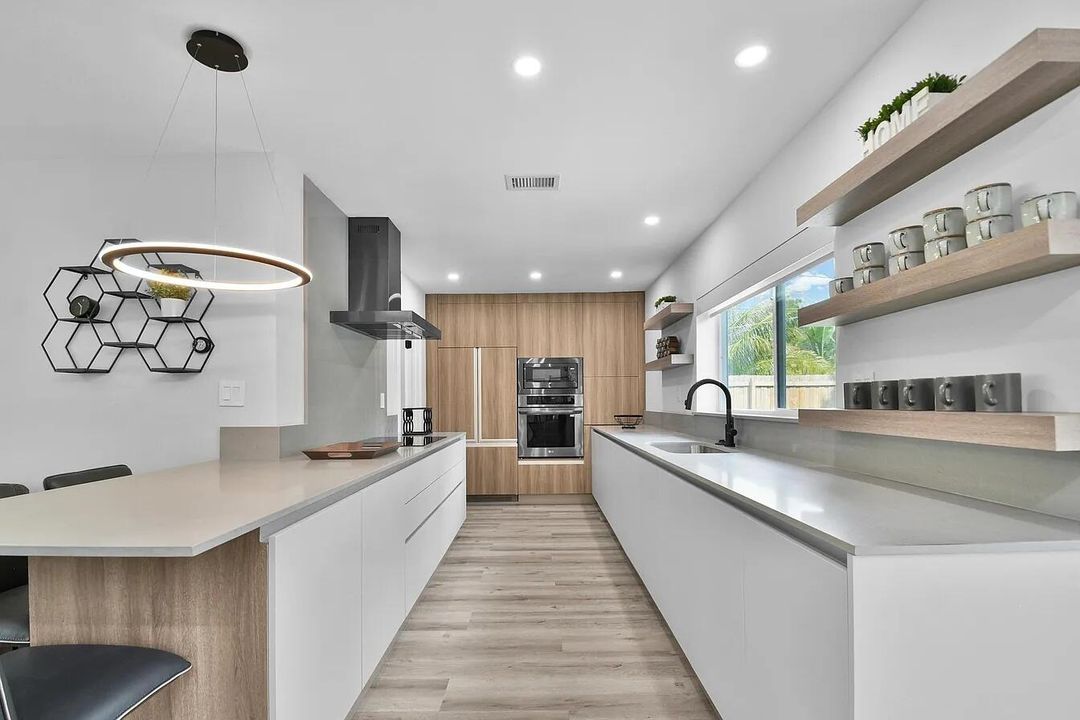 For Sale: $795,000 (4 beds, 2 baths, 1574 Square Feet)