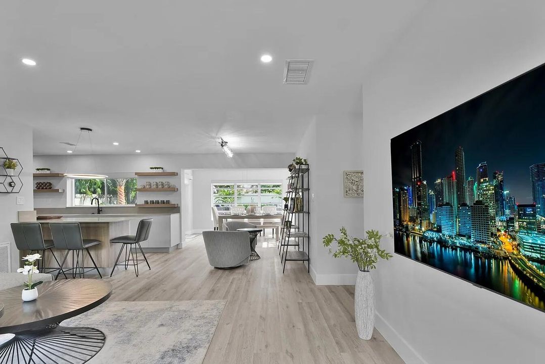 For Sale: $795,000 (4 beds, 2 baths, 1574 Square Feet)