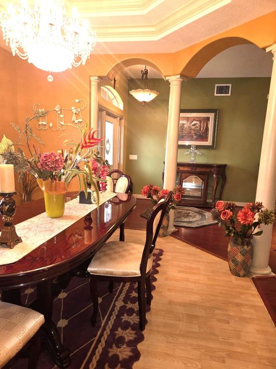 For Sale: $415,000 (3 beds, 2 baths, 2294 Square Feet)