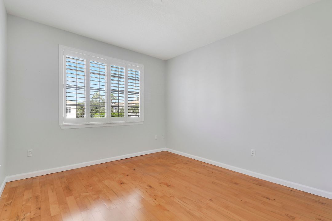 合同活跃: $2,650 (3 贝兹, 2 浴室, 1193 平方英尺)