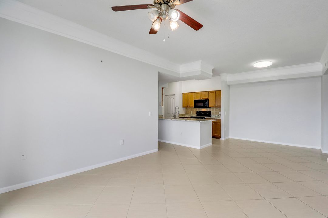 合同活跃: $2,650 (3 贝兹, 2 浴室, 1193 平方英尺)