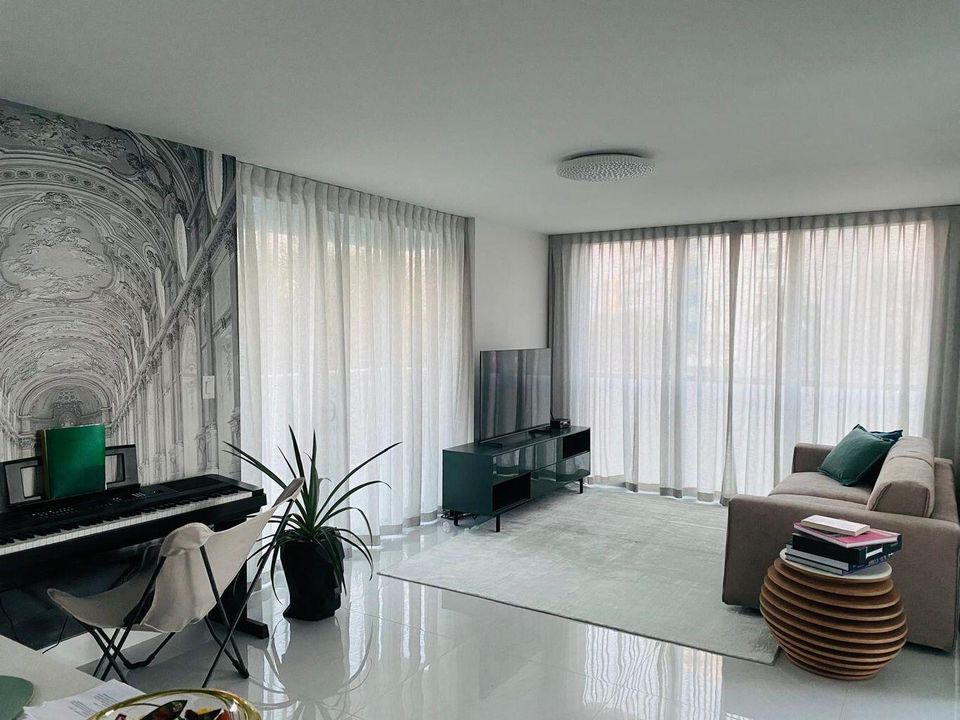 For Rent: $7,250 (2 beds, 2 baths, 1260 Square Feet)