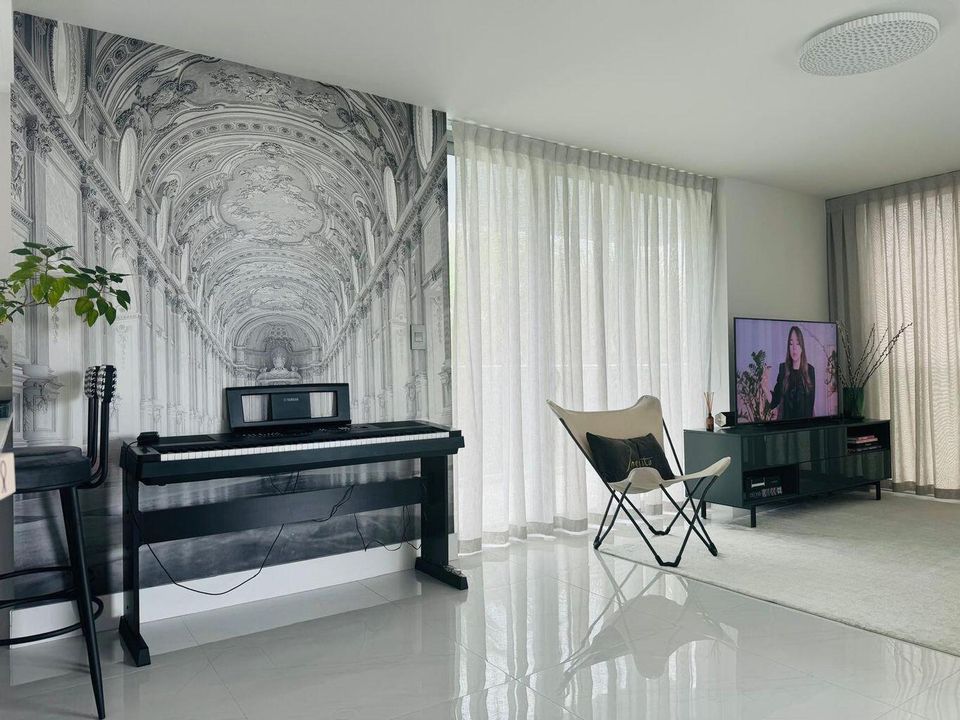 For Rent: $7,250 (2 beds, 2 baths, 1260 Square Feet)