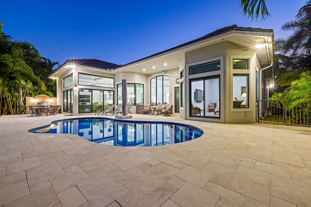 For Sale: $1,789,900 (5 beds, 4 baths, 3850 Square Feet)