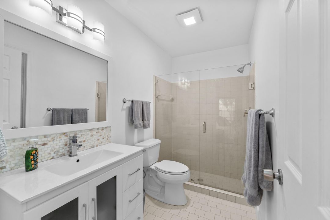 出租: $10,000 (2 贝兹, 2 浴室, 1000 平方英尺)