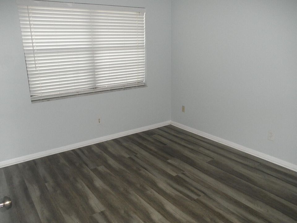 出租: $2,250 (3 贝兹, 2 浴室, 1120 平方英尺)