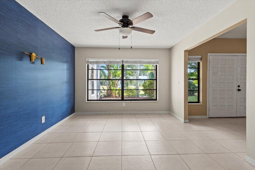 For Sale: $550,000 (3 beds, 2 baths, 2507 Square Feet)