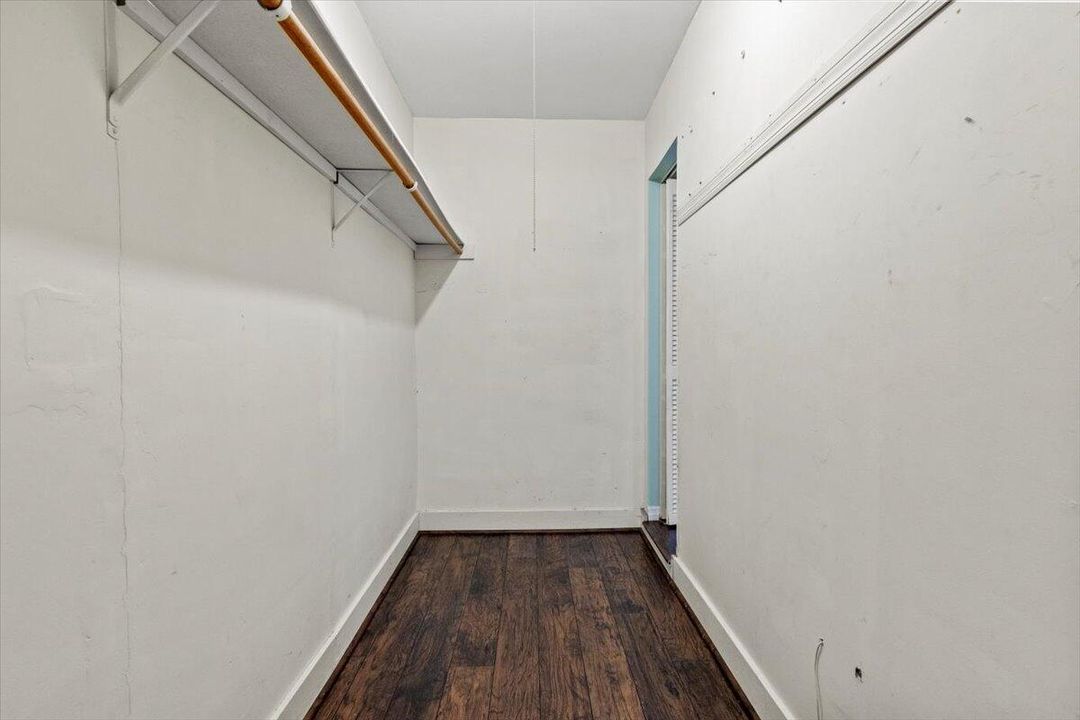 For Sale: $550,000 (3 beds, 2 baths, 2507 Square Feet)