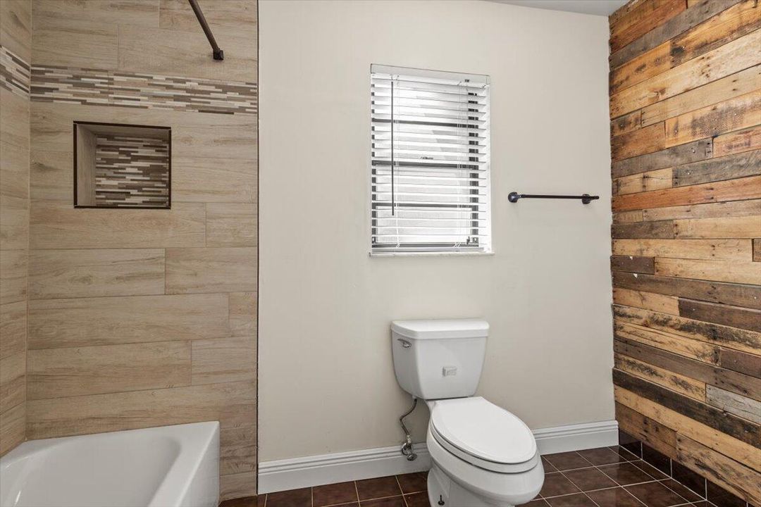 For Sale: $550,000 (3 beds, 2 baths, 2507 Square Feet)