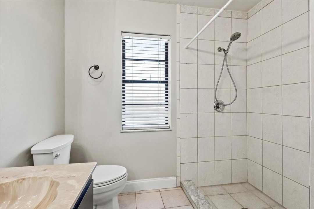 For Sale: $550,000 (3 beds, 2 baths, 2507 Square Feet)