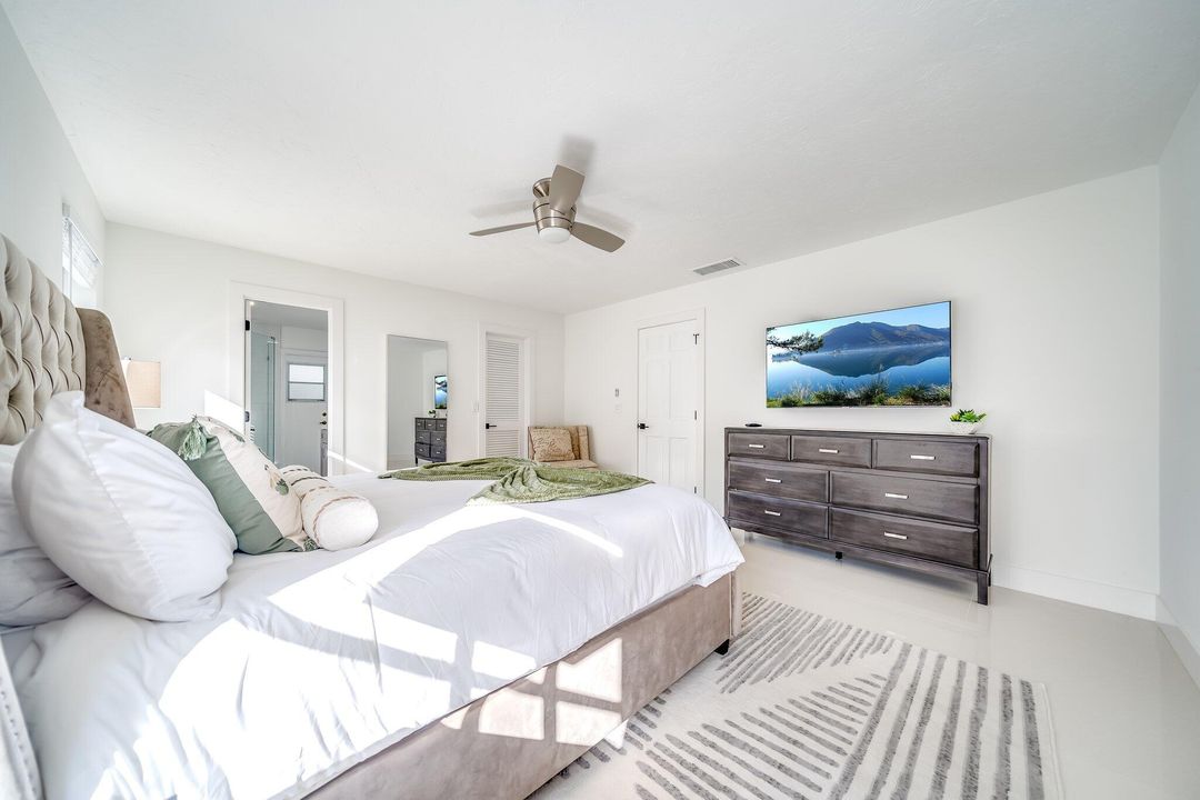 For Rent: $5,000 (4 beds, 2 baths, 2210 Square Feet)