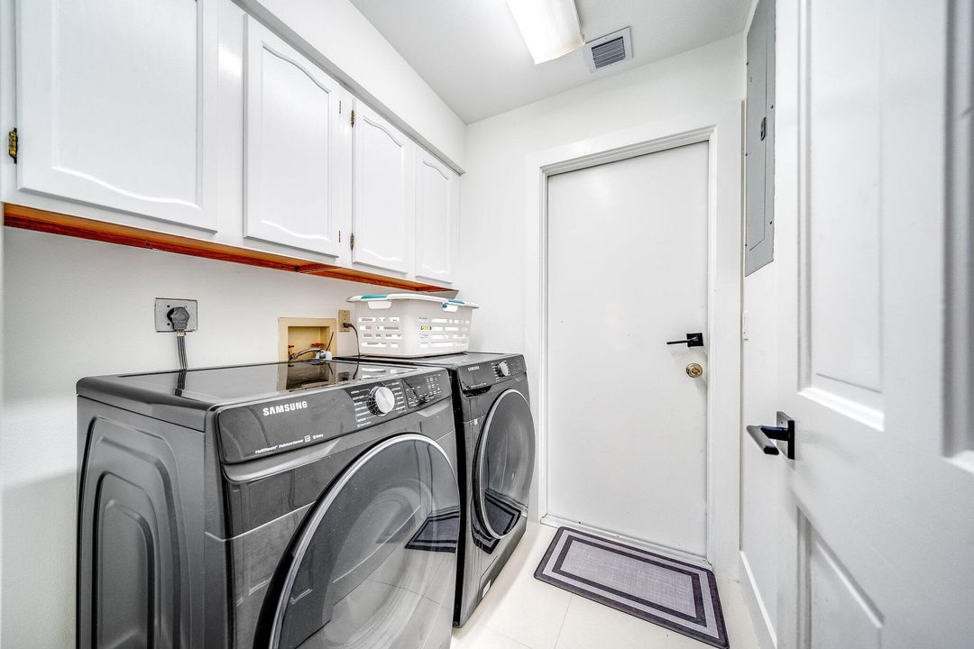 For Rent: $5,000 (4 beds, 2 baths, 2210 Square Feet)