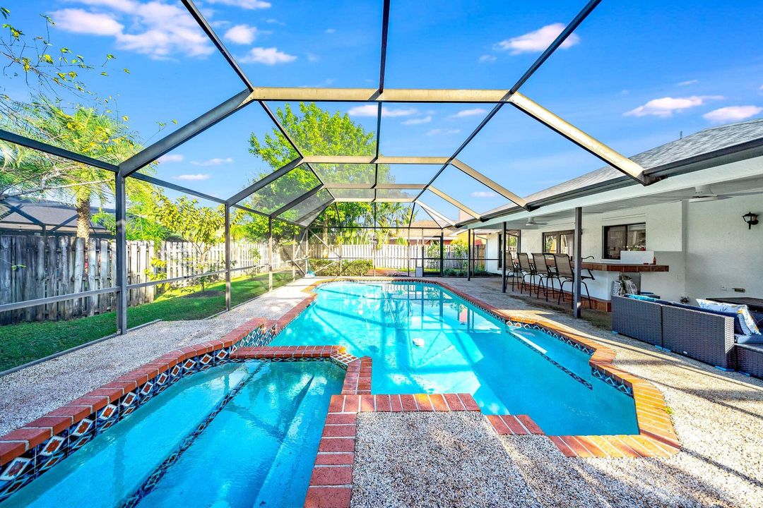 For Rent: $5,000 (4 beds, 2 baths, 2210 Square Feet)