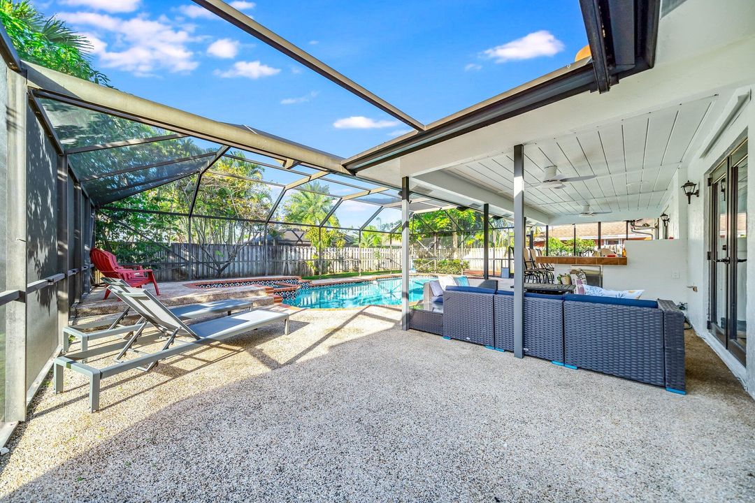 For Rent: $5,000 (4 beds, 2 baths, 2210 Square Feet)