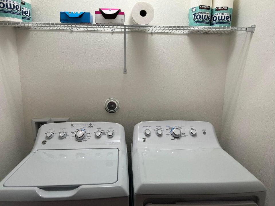 En Renta: $3,699 (4 camas, 3 baños, 2008 Pies cuadrados)