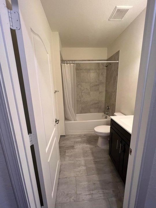 En Renta: $3,699 (4 camas, 3 baños, 2008 Pies cuadrados)