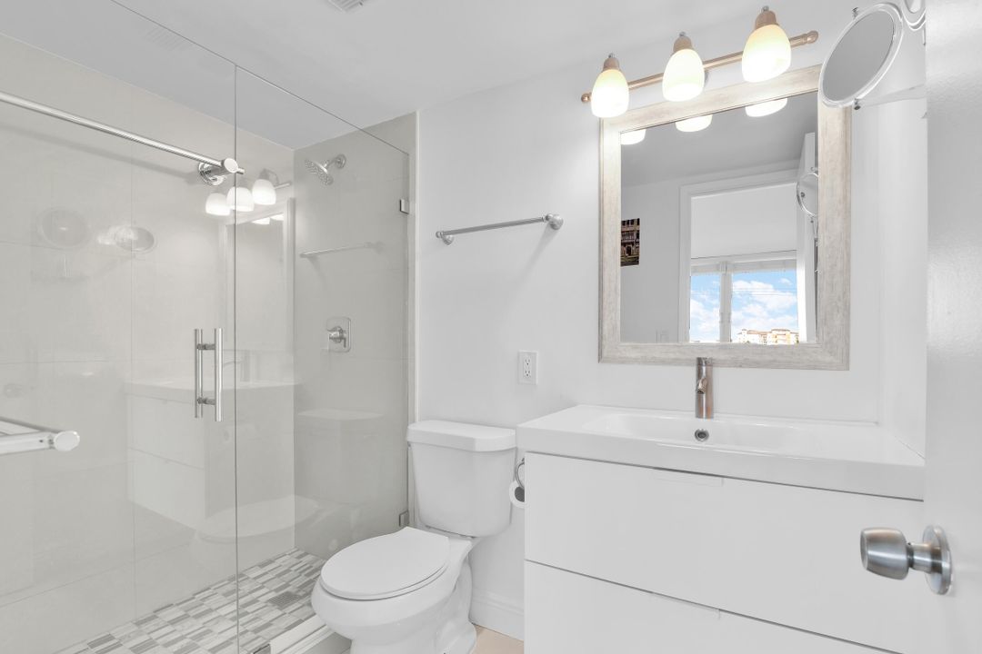 For Sale: $350,000 (2 beds, 2 baths, 1281 Square Feet)