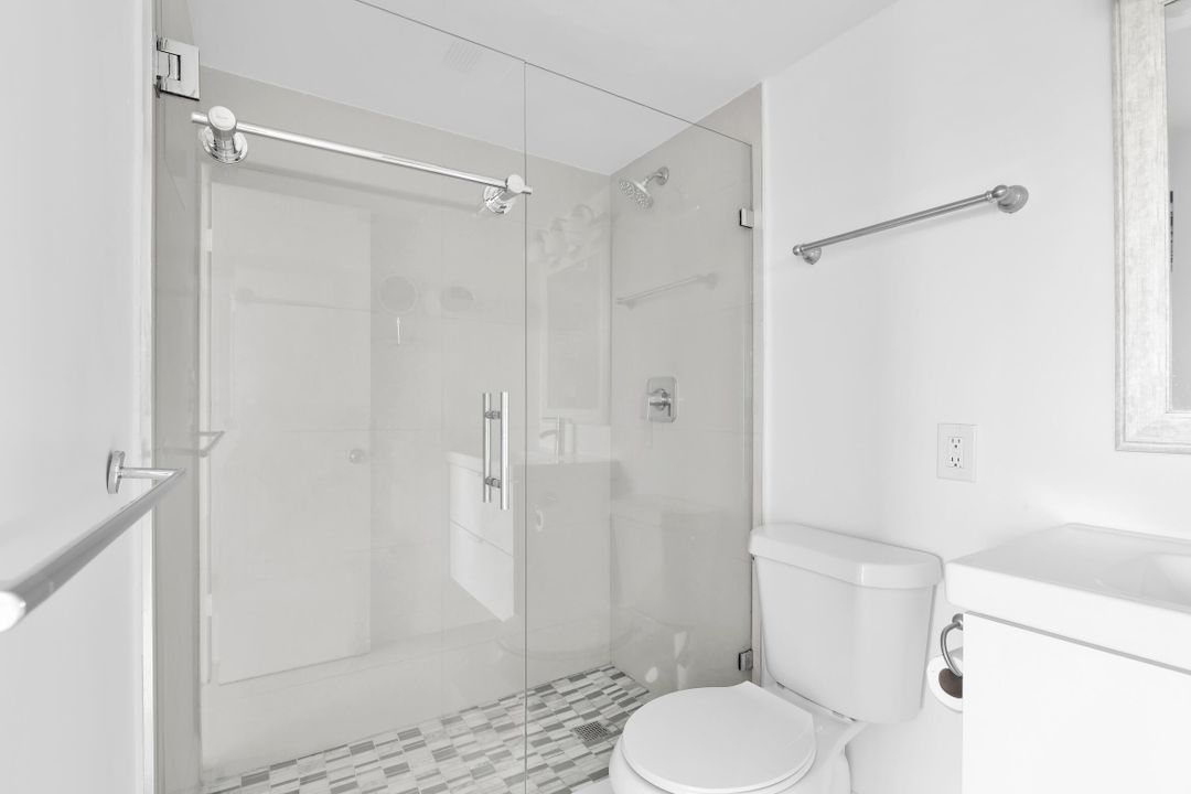 For Sale: $350,000 (2 beds, 2 baths, 1281 Square Feet)