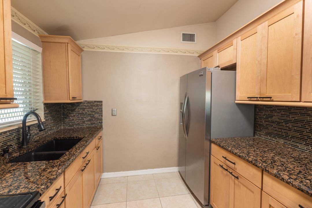 For Sale: $425,000 (3 beds, 2 baths, 1125 Square Feet)