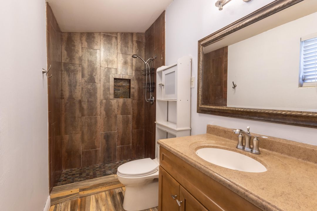 For Sale: $425,000 (3 beds, 2 baths, 1125 Square Feet)