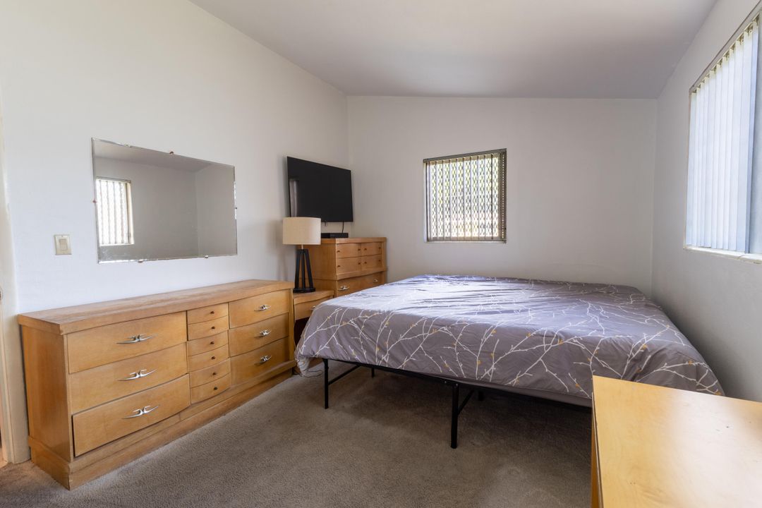 For Sale: $425,000 (3 beds, 2 baths, 1125 Square Feet)