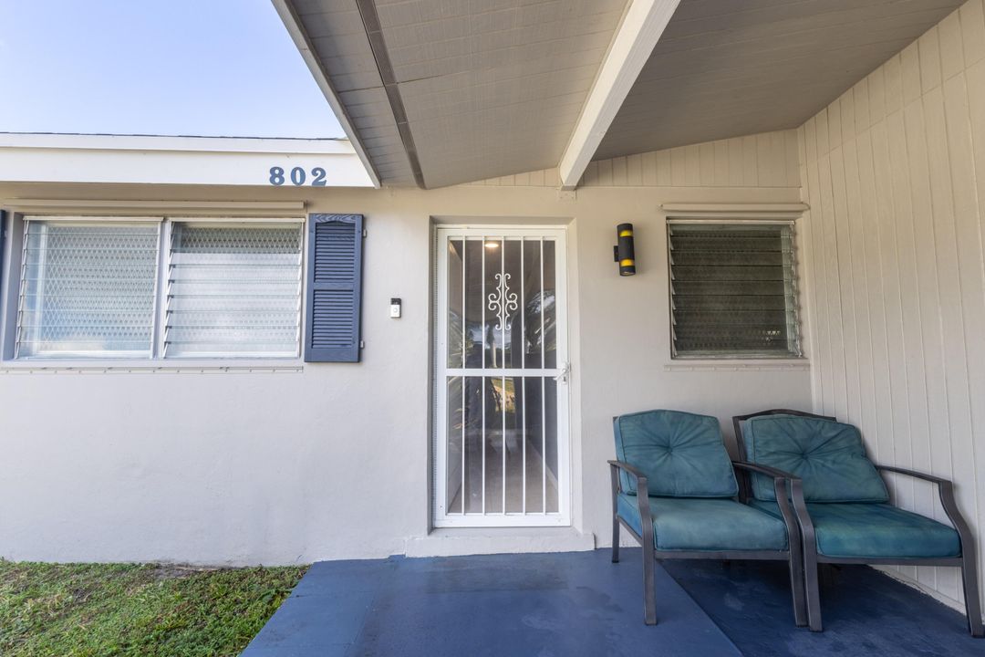 For Sale: $425,000 (3 beds, 2 baths, 1125 Square Feet)