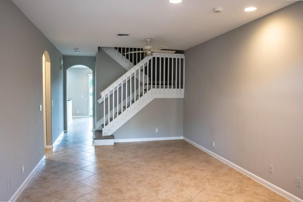 В аренду: $3,100 (3 спален, 3 ванн, 2012 Квадратных фут)