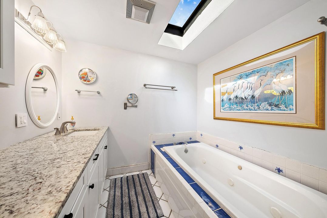 For Sale: $1,500,000 (3 beds, 2 baths, 1584 Square Feet)