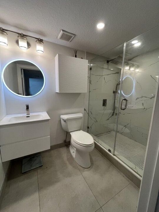 В аренду: $2,000 (1 спален, 1 ванн, 793 Квадратных фут)