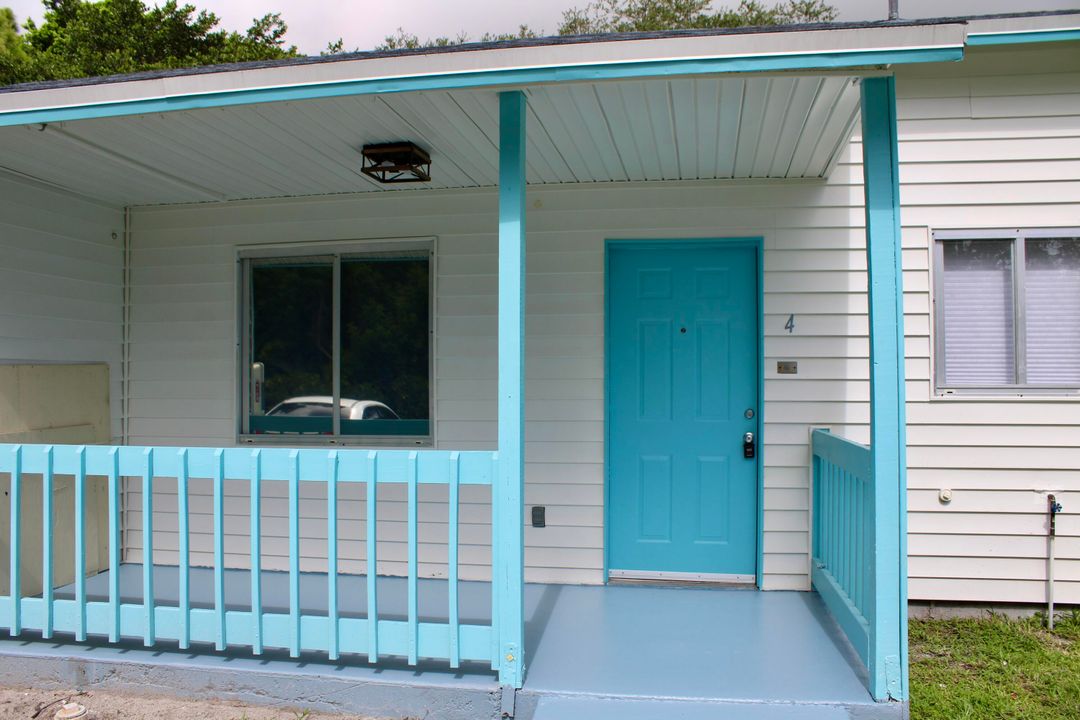 В аренду: $2,395 (3 спален, 2 ванн, 1005 Квадратных фут)