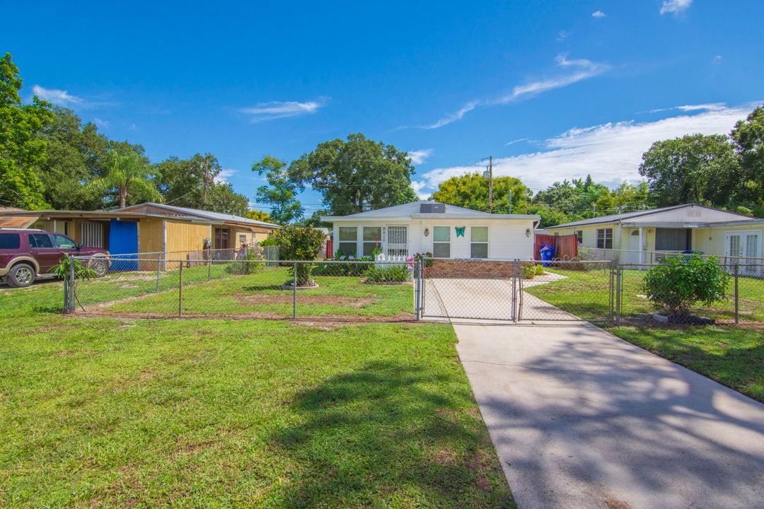 For Sale: $248,000 (2 beds, 1 baths, 785 Square Feet)