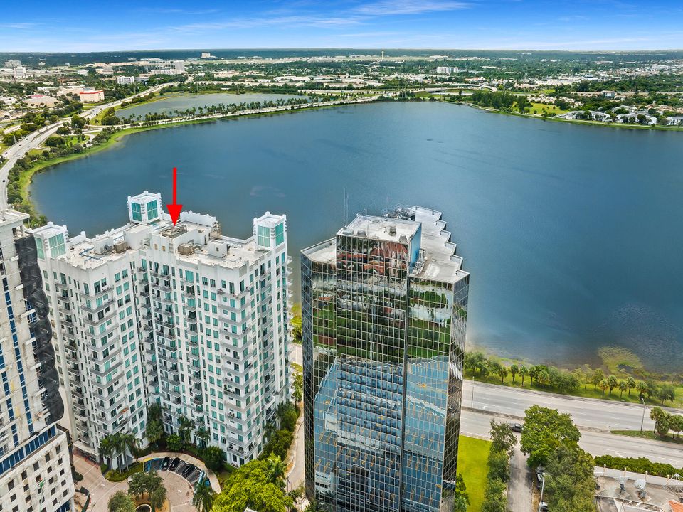 出租: $4,250 (1 贝兹, 1 浴室, 893 平方英尺)