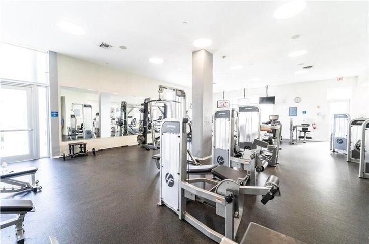 出租: $4,250 (1 贝兹, 1 浴室, 893 平方英尺)