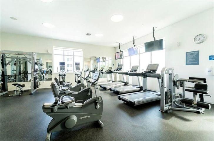 出租: $4,250 (1 贝兹, 1 浴室, 893 平方英尺)