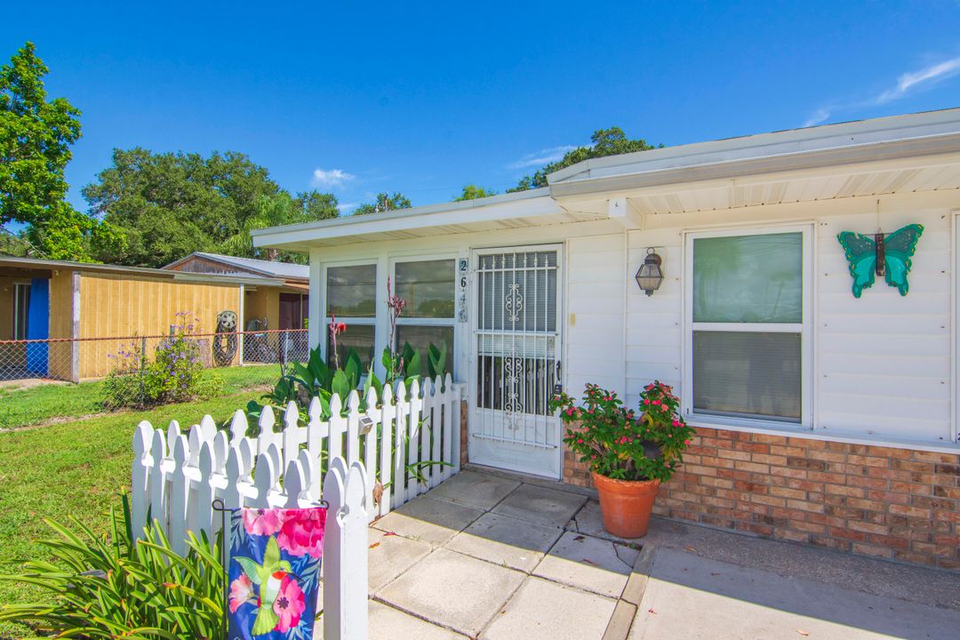 For Sale: $248,000 (2 beds, 1 baths, 785 Square Feet)