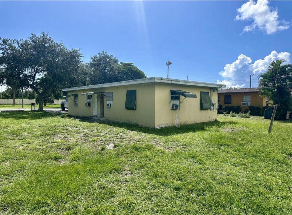 En Renta: $2,300 (2 camas, 1 baños, 600 Pies cuadrados)