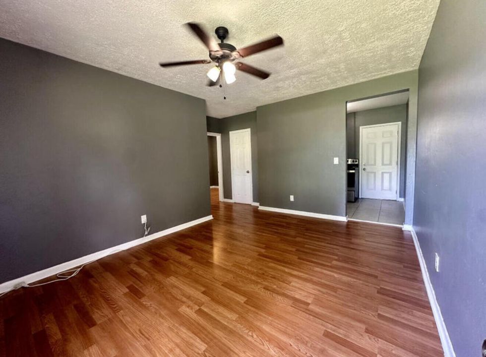 En Renta: $2,300 (2 camas, 1 baños, 600 Pies cuadrados)